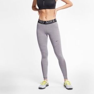 GREY NIKE PRO WORKOUT LEGGINGS